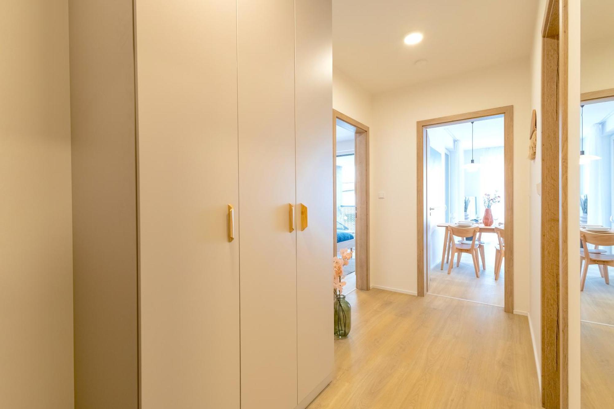 Design Apartment - Balcony, Free Parking, Yoga, 10 Mins To Center, By Gravity Prága Kültér fotó